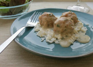Boulettes de viande avec sauce blanche et riz au thermomix
