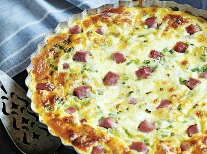 Quiche sans pâte à la raclette et jambon légère