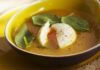Soupe aux légumes aux oeufs mollets