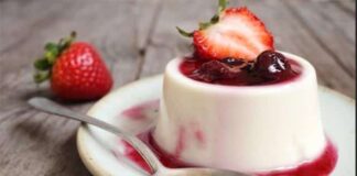 Panna cotta au coulis de fraise avec Thermomix