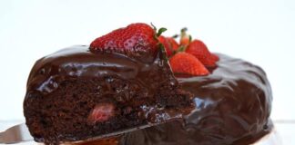 Gâteau au chocolat et fraises avec ganache au Thermomix