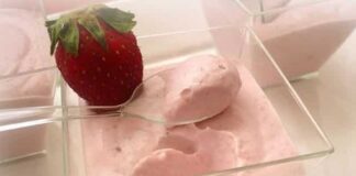 Mousse au chocolat blanc et fraises au Thermomix