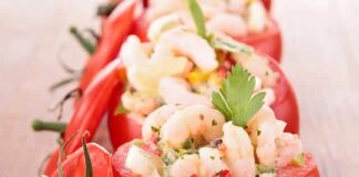 Tomates farcies au crabe et aux crevettes