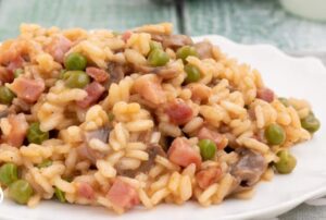 Risotto champignons, petits pois et jambon
