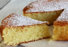 gâteau à la noix de coco et au yaourt au Thermomix, un savoureux gâteau moelleux à souhait et ultra fondant à la noix de coco, très facile et rapide à faire au thermomix