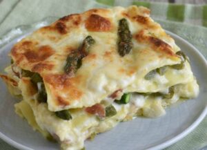 Lasagnes aux asperges et au jambon