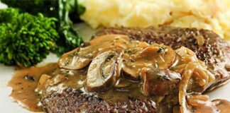 Steak de boeuf aux champignons de paris
