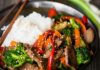 Wok de boeuf à la façon asiatique