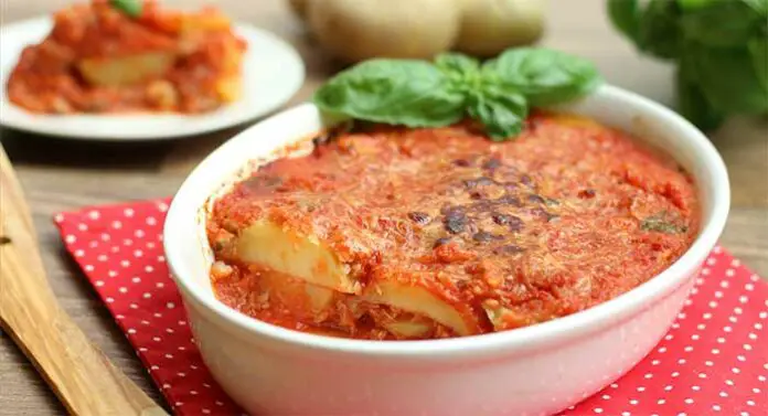 Gratin de pommes de terre à la sauce tomate