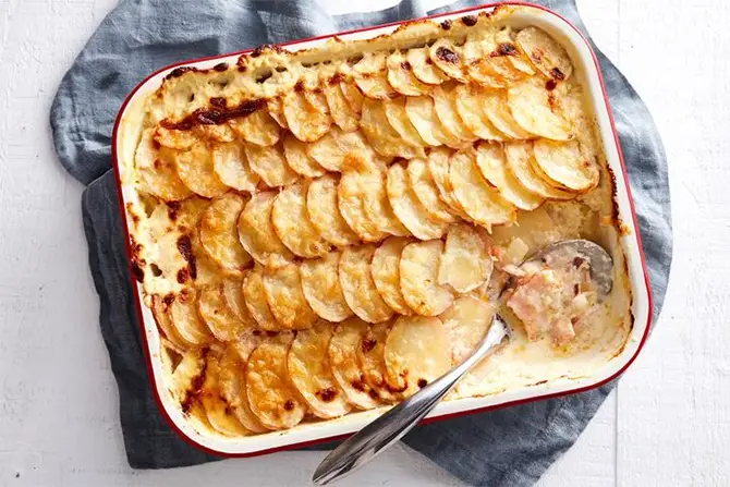 Gratin de pomme de terre et saumon fumé Gratin-pomme-de-terre-saumon