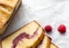 Cake au cœur aux fruits rouges