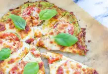 Pizza à la pâte aux courgettes au Thermomix