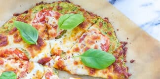 Pizza à la pâte aux courgettes au Thermomix