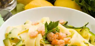 Tagliatelles aux crevettes et courgette