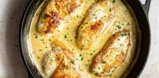Blancs de poulet à la crème de moutarde