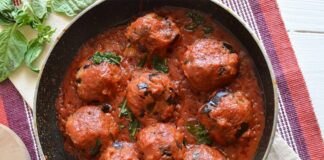 Boulettes d'aubergines à la sauce