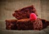 Gâteau au chocolat et framboises