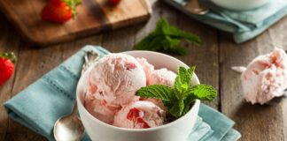 Glace à la fraise sans sorbetière