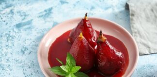 Poires au vin rouge au Thermomix