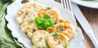 Courgette à la mozzarella au four