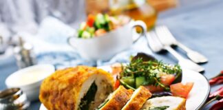 Roulés de poulet aux épinards et fromage