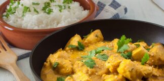Curry de poulet au Skyr