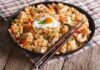 Riz frit aux légumes et poulet