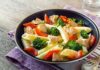 Wok de poulet et légumes