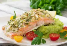 Filets de saumon aux amandes et citron cuits au four