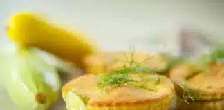 Gâteaux aux courgettes et au jambon