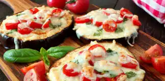 Mini-pizza à l'aubergine viande hachée et fromage