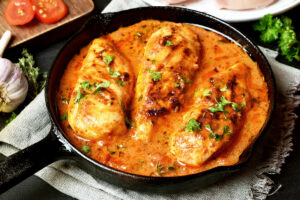 Filets de poulet à la crème de tomate