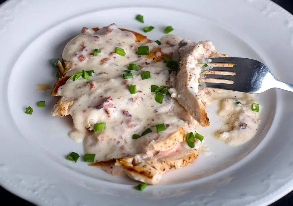 Poulet à la sauce au thon