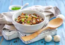 Champignons à l'ail et au persil cuits à la poêle