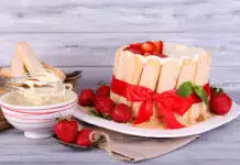 Charlotte aux fraises facile et rapide à préparer