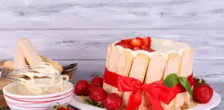Charlotte aux fraises facile et rapide à préparer