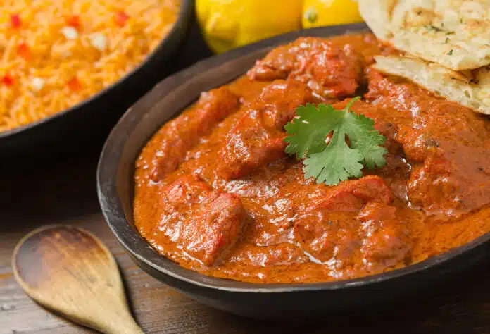 Poulet au curry et lait de coco