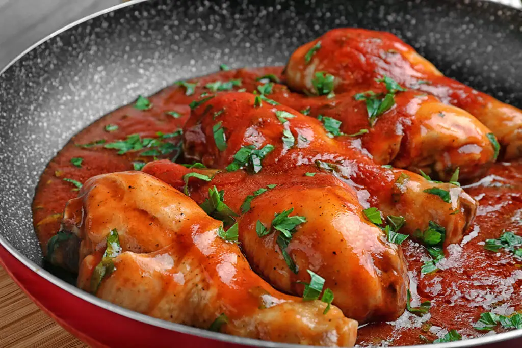 cuisses de poulet à la crème de tomate