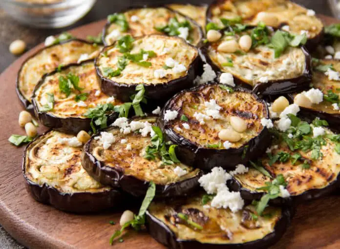 Vous allez adorer ces aubergines et feta au four