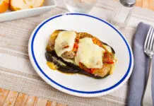 Délicieux gratin d'aubergines à la mozzarella