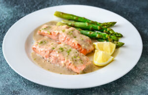 Papillote de saumon à la sauce hollandaise