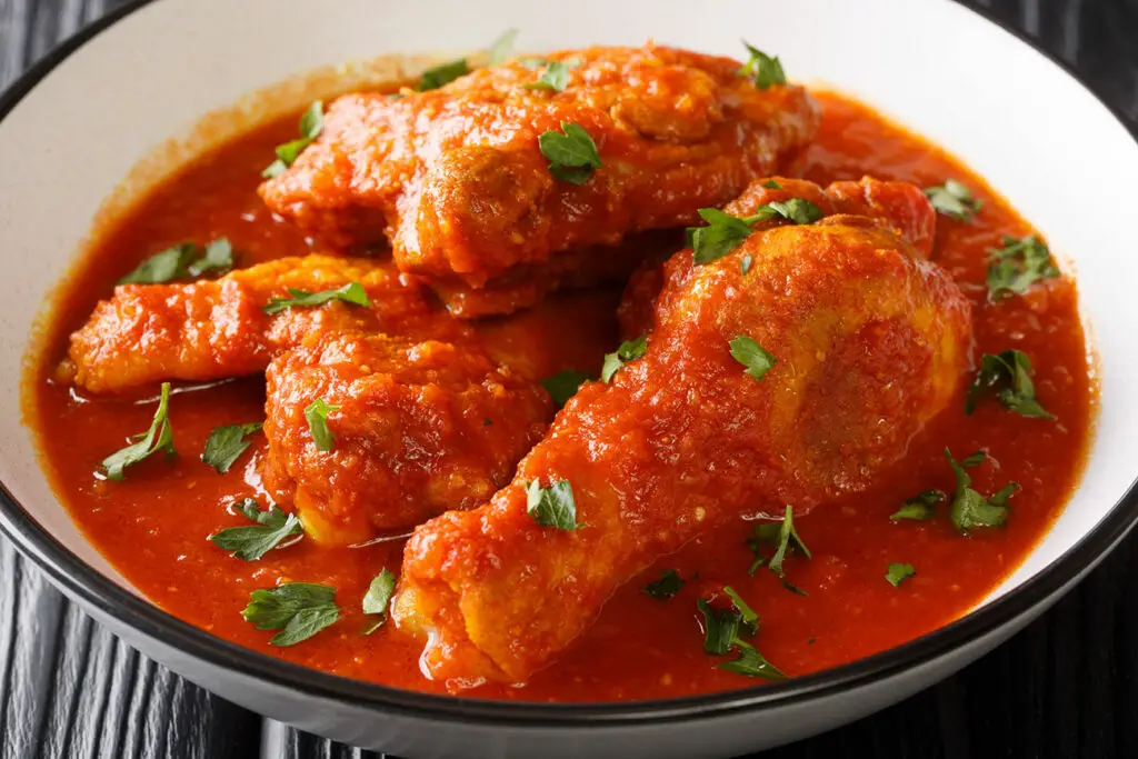 Cuisses de poulet à la crème de tomate