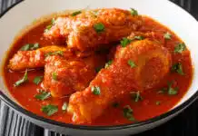 Cuisses de poulet à la crème de tomate