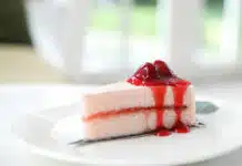 Cheesecake au coulis de fraise