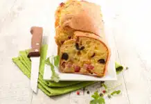 Gâteau léger au jambon et aux olives