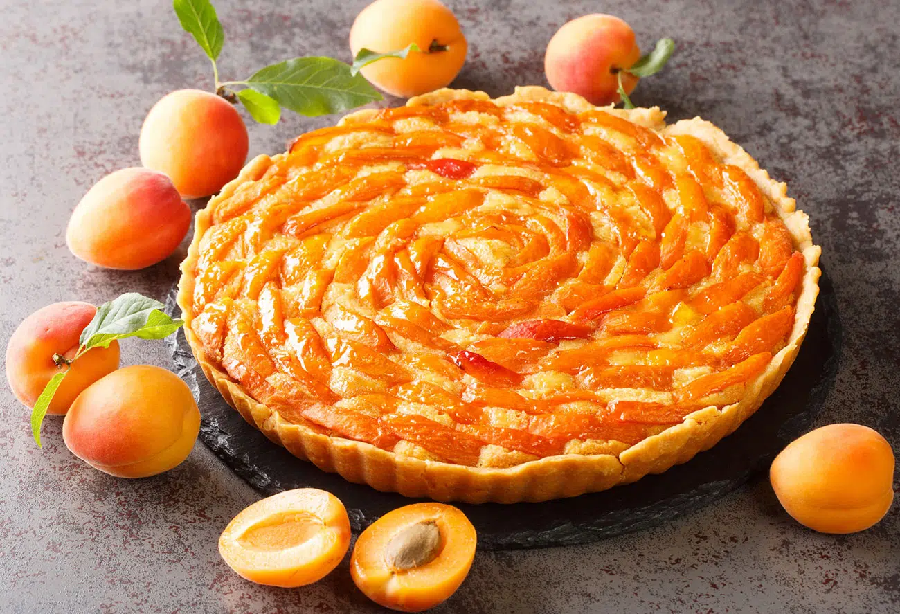 Discussion sur l'étoile  du 24 juin 2023 - Page 17 Tarte-abricots-creme-amandes.jpg