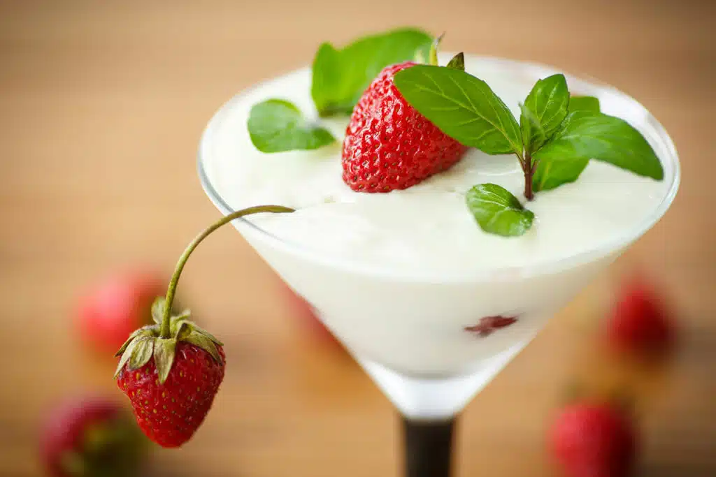 Verrines de yaourt à la fraise
