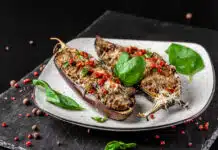 Aubergines Farcies aux Champignons