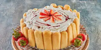charlotte aux fraises
