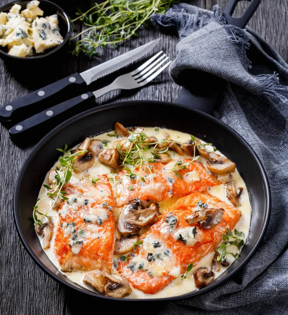 Saumon Champignons et Fromage Bleu